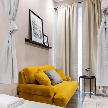 Renaissance Key Apartments By Reside Baltic Apartment