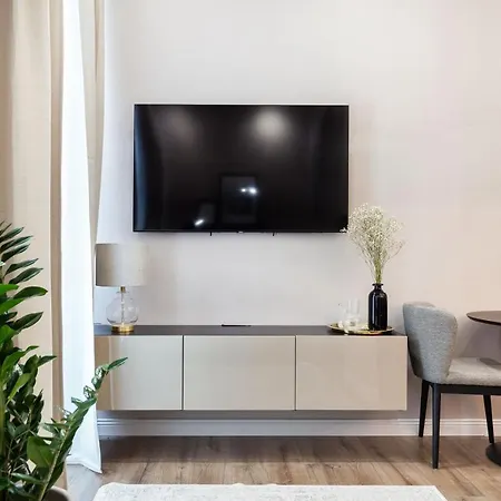Renaissance Key Apartments By Reside Baltic